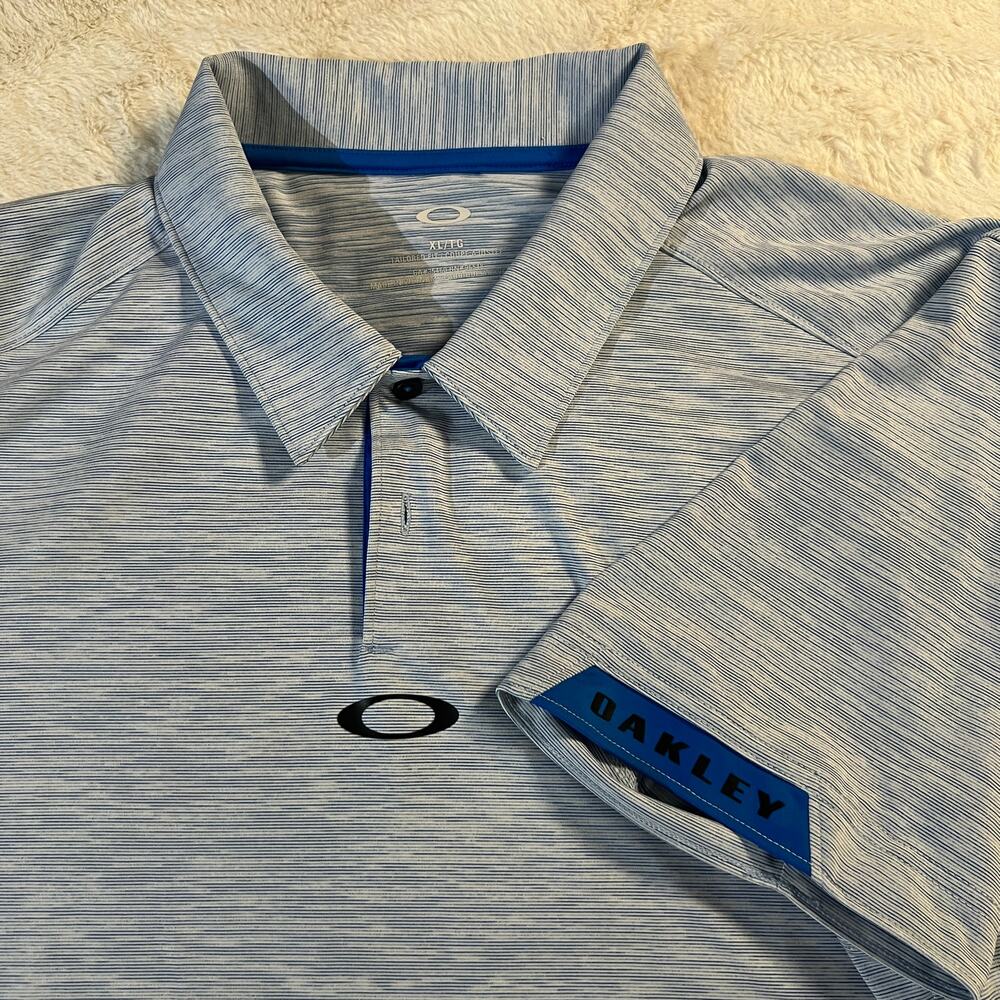 Oakley XL Tech Tailored Fit Polo Shirt – Men's XL – White and Blue Striped